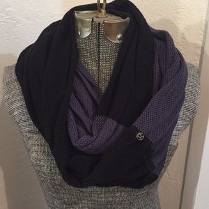 Lululemon “Heart Opener” Scarf